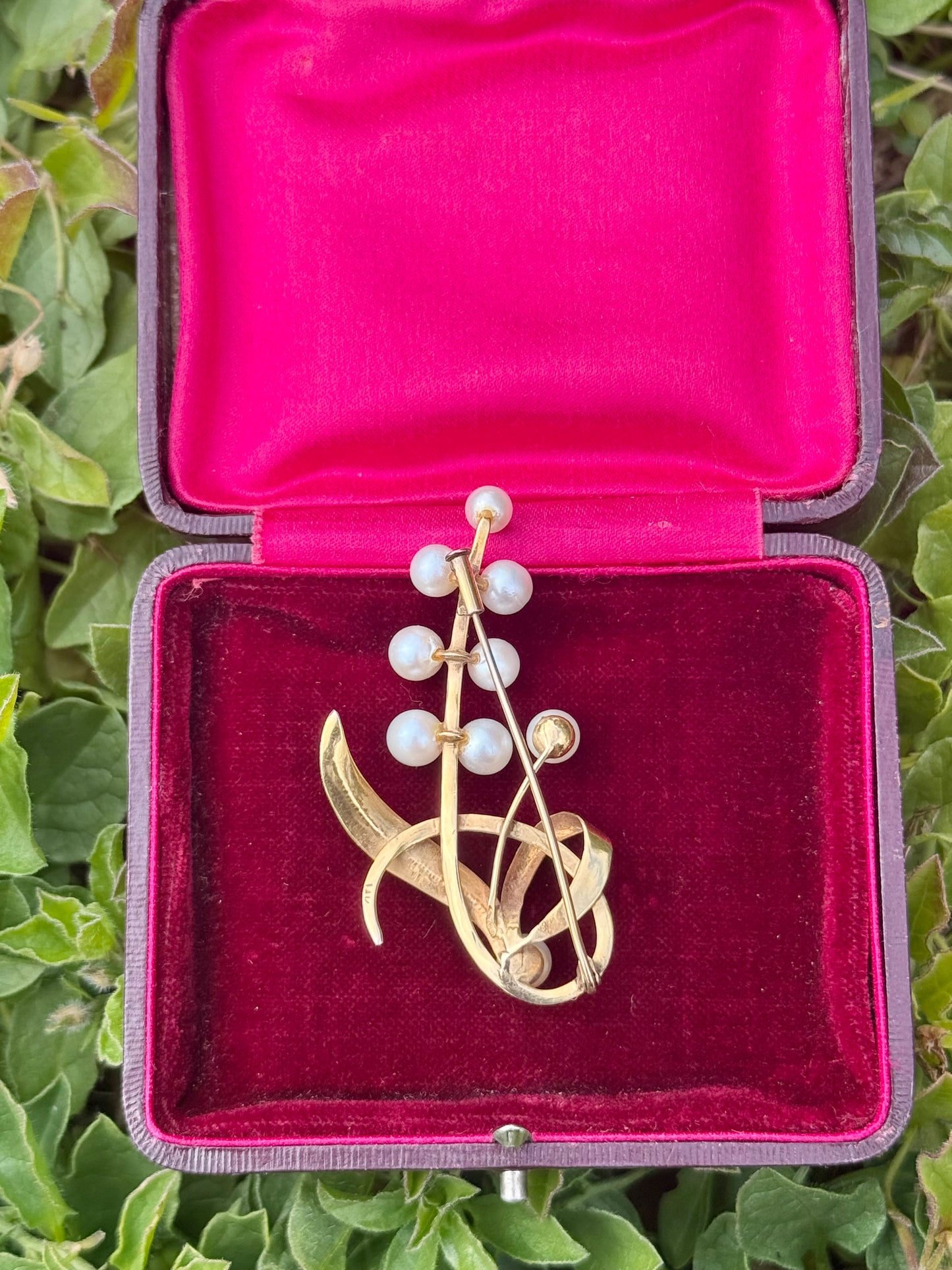 Akoya Pearl Spray Brooch 14ct Yellow Gold | Late 20th Century