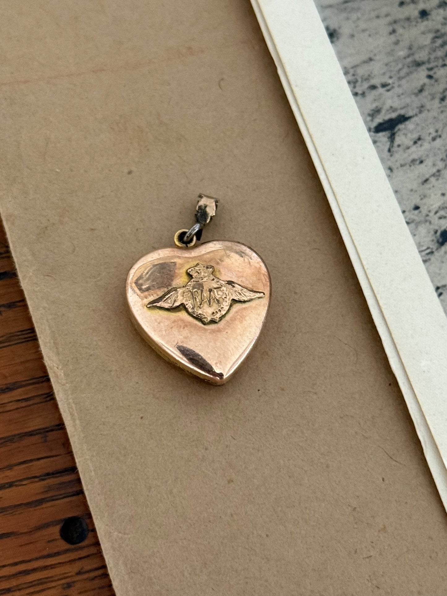 WWII RAAF Memorial Archive | Sgt. Ellers Collection incl. Gold-Lined Sweetheart Pendant