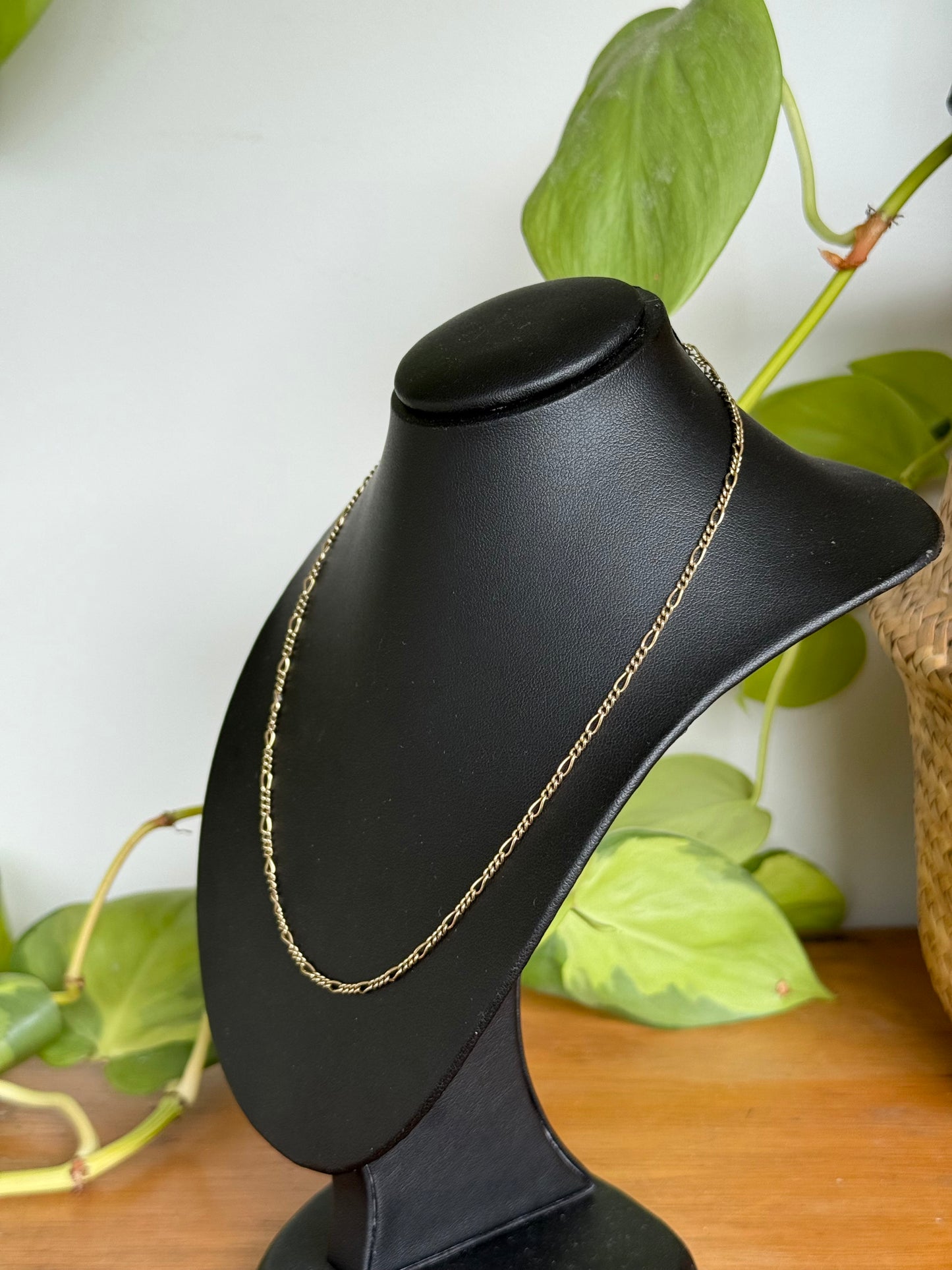 9ct Yellow Gold Figaro Chain | 400mm Vintage Classic