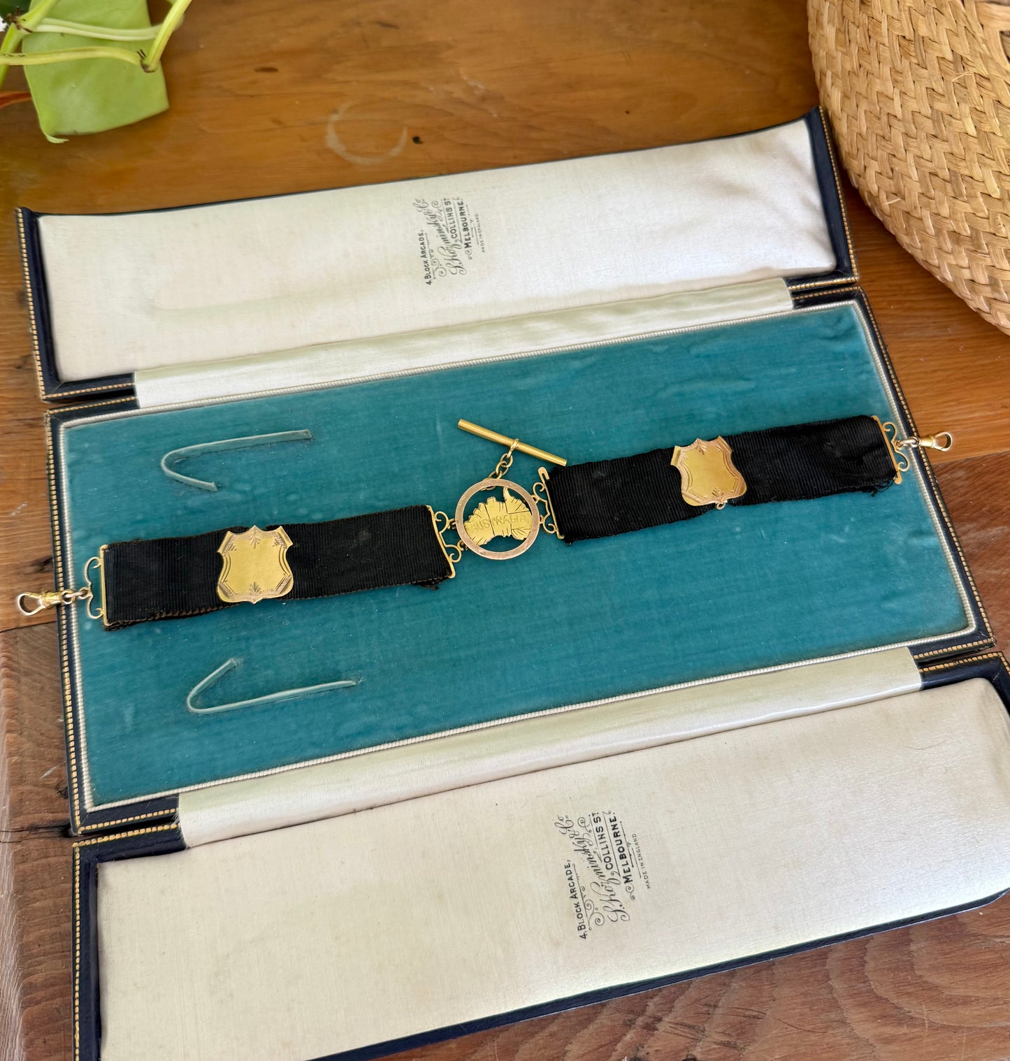 Antique Ribbon Fob | Australian 9ct Gold