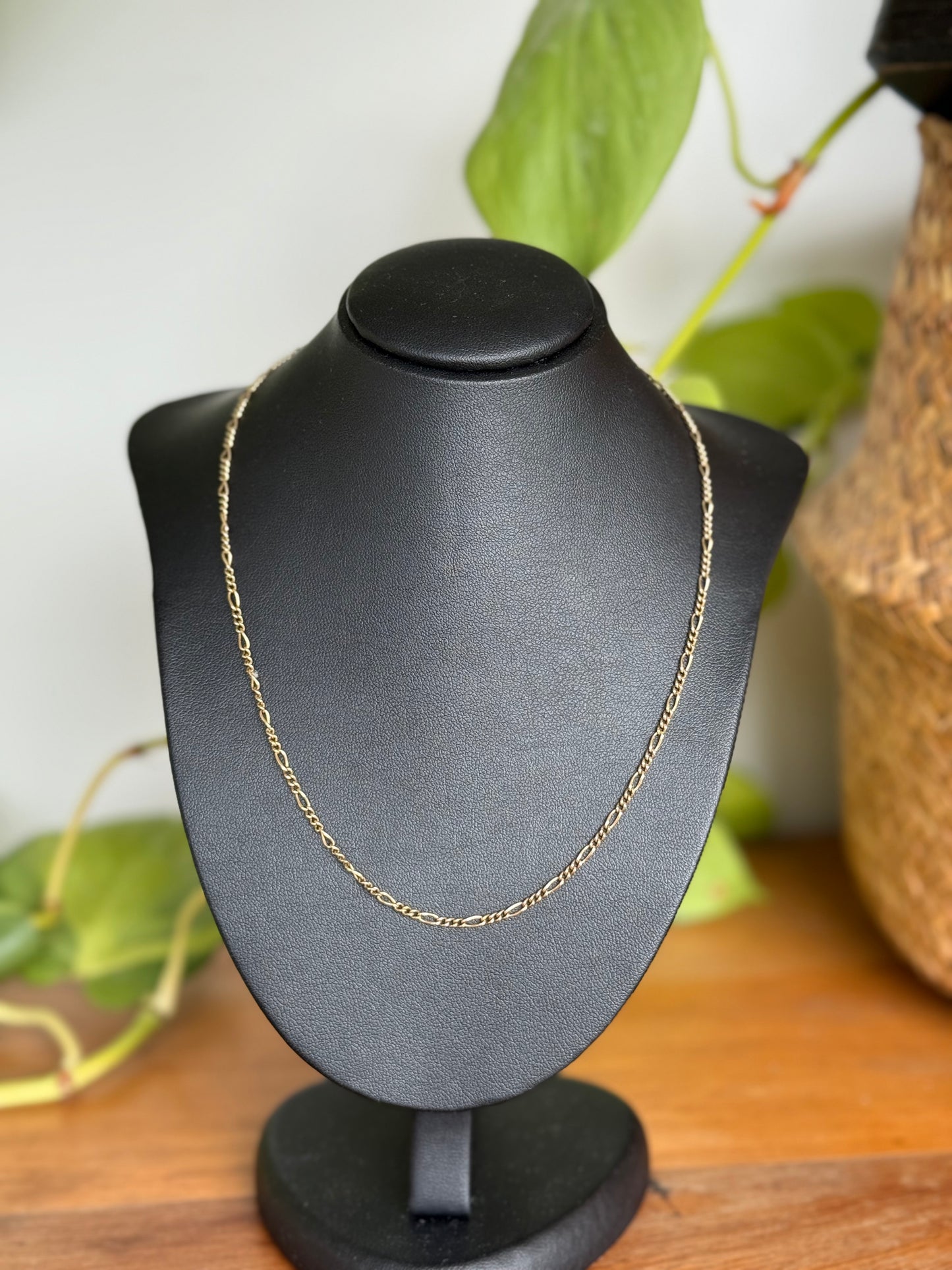 9ct Yellow Gold Figaro Chain | 400mm Vintage Classic