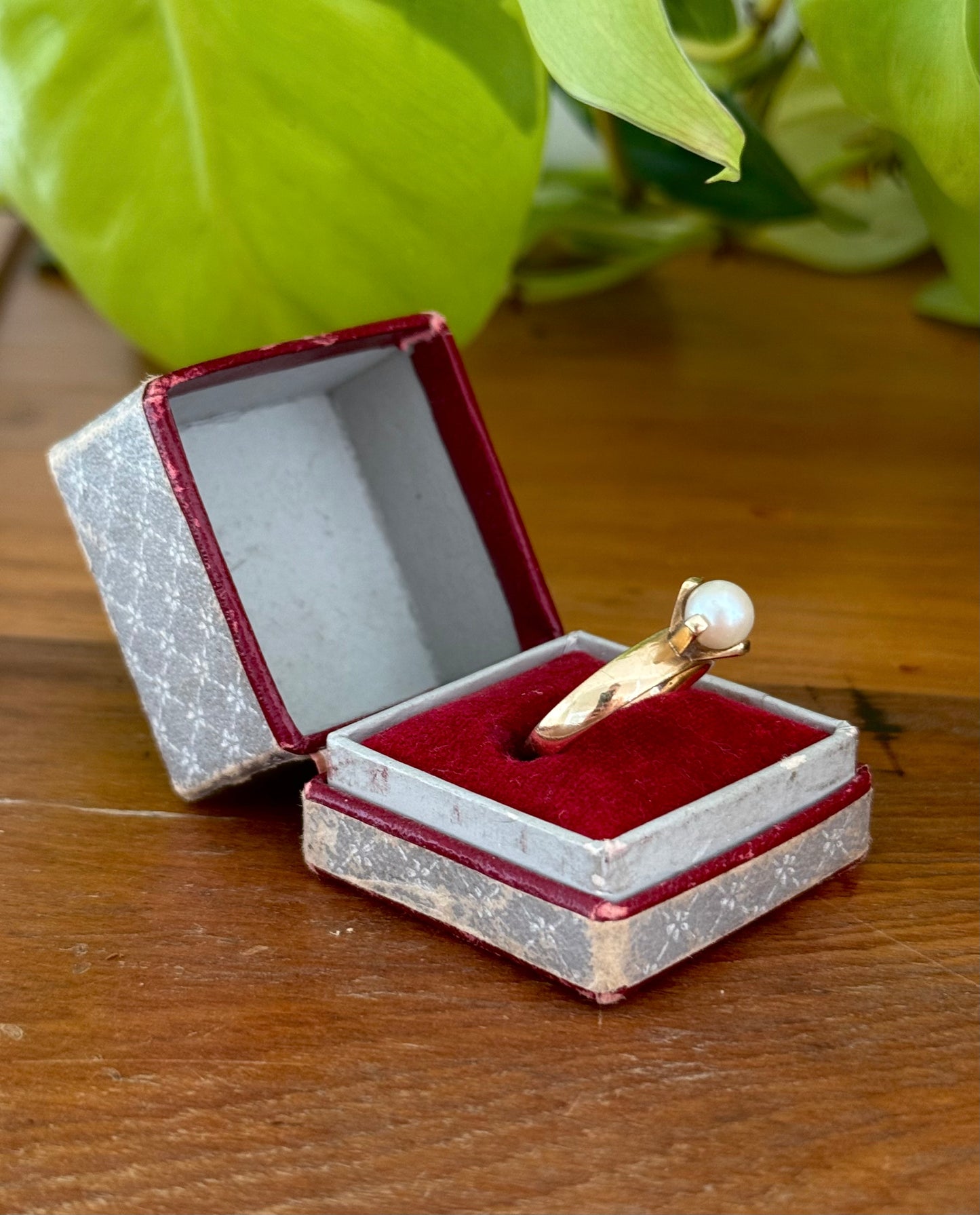 Vintage Pearl Ring | 9ct Gold | Circa 1950s | Claw Set