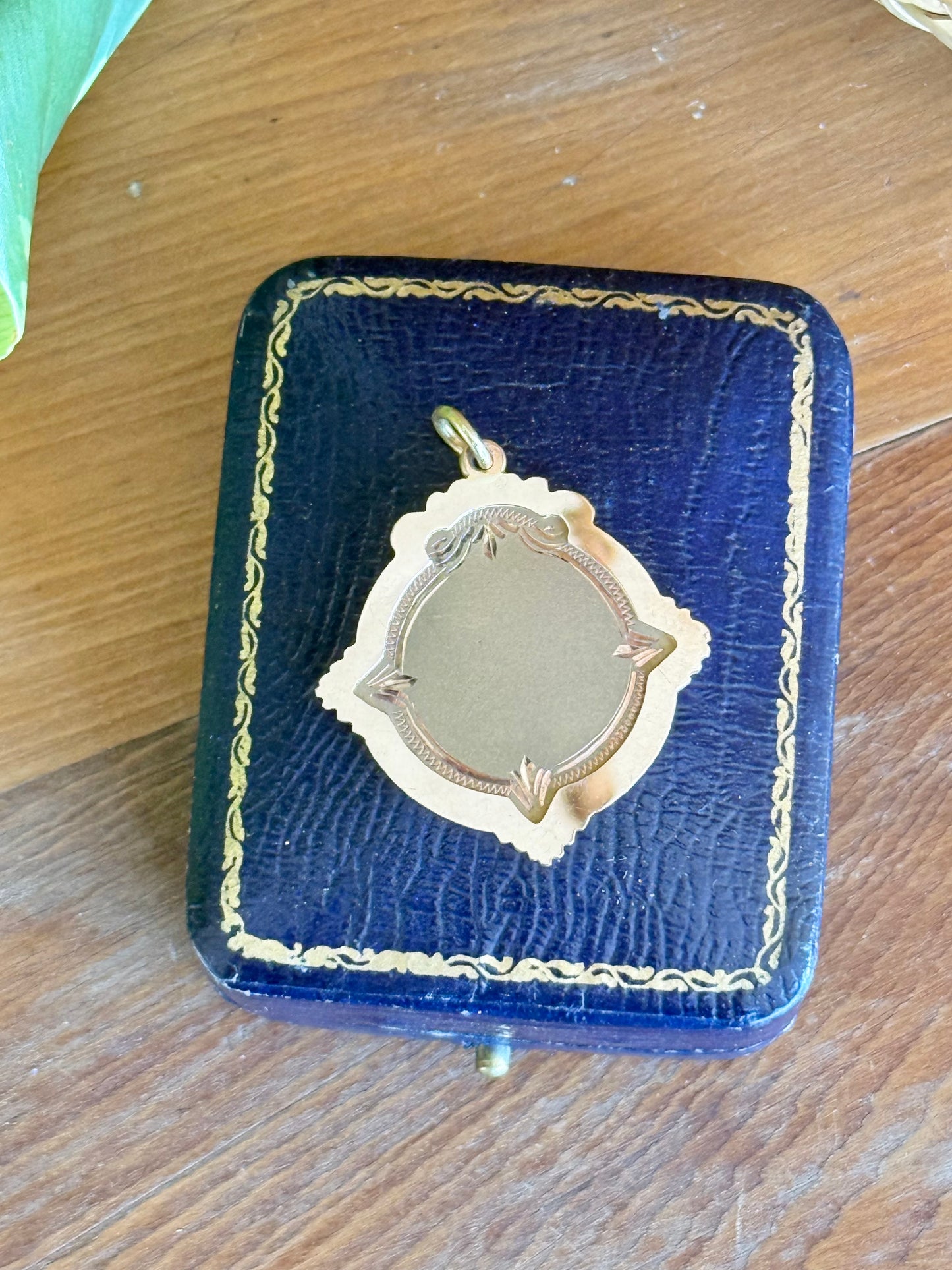 9ct Gold Fob Medallion, Pendant | Australian Circa 1950’s