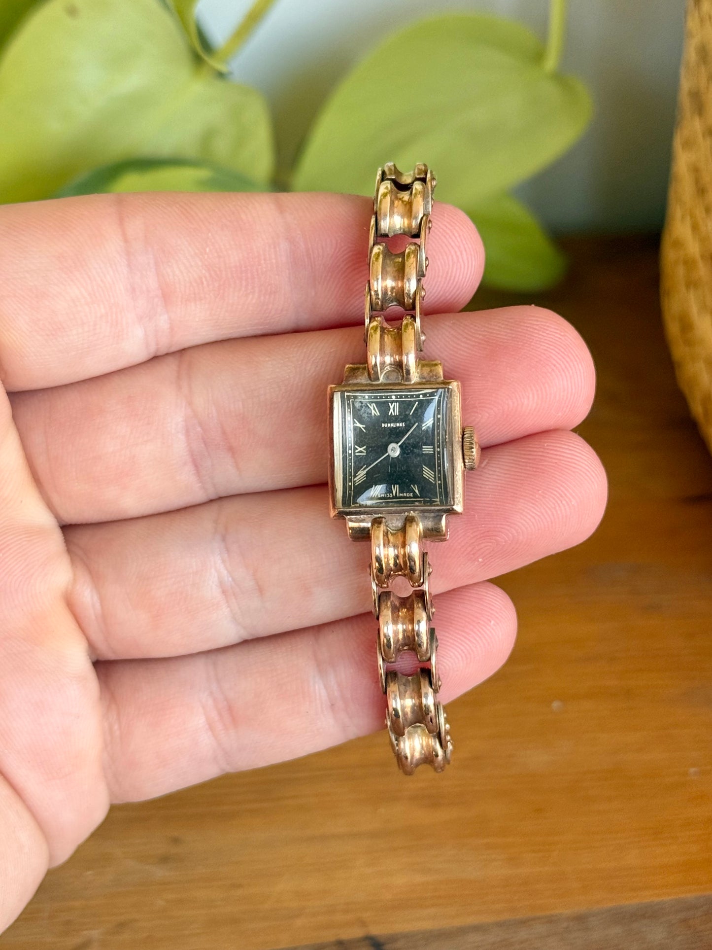 9ct Gold Woman’s Watch & Bracelet | Dunklings Australia 1940’s