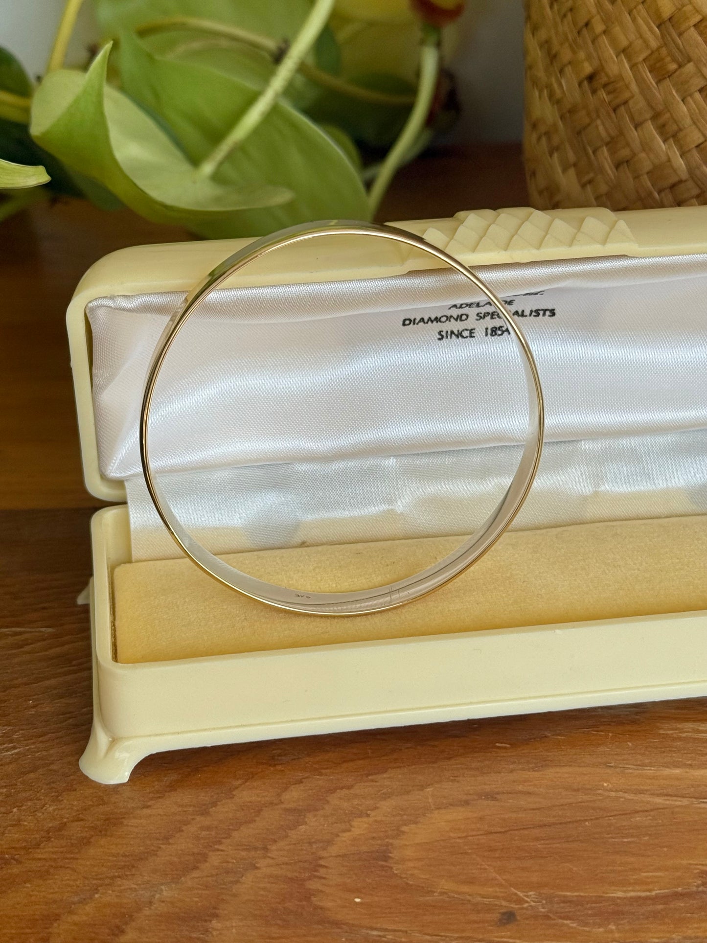 Elegant Solid 9ct Gold Bangle | Substantial & Timeless