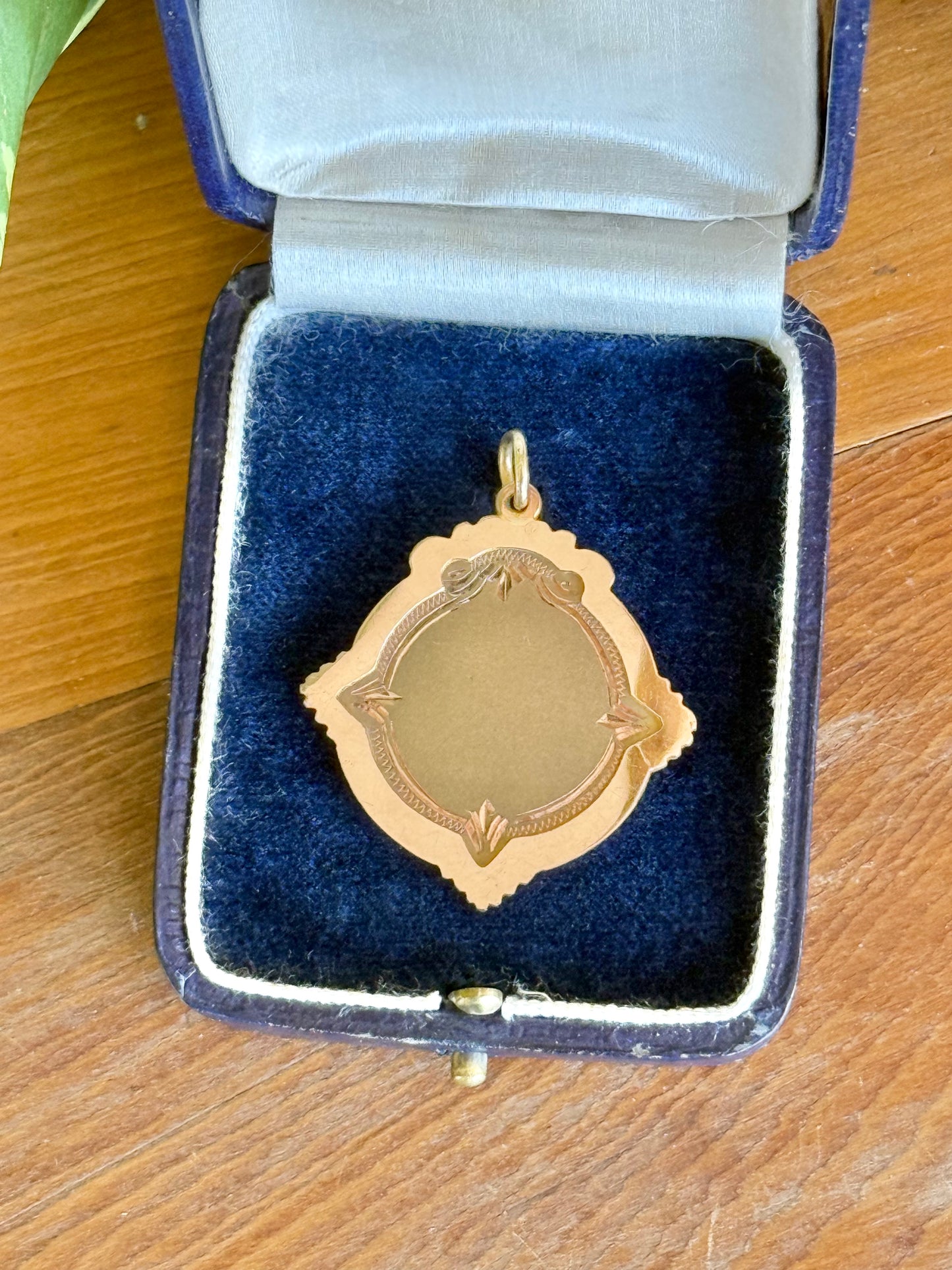 9ct Gold Fob Medallion, Pendant | Australian Circa 1950’s