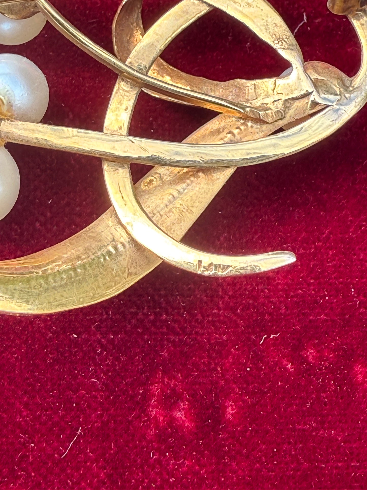 Akoya Pearl Spray Brooch 14ct Yellow Gold | Late 20th Century