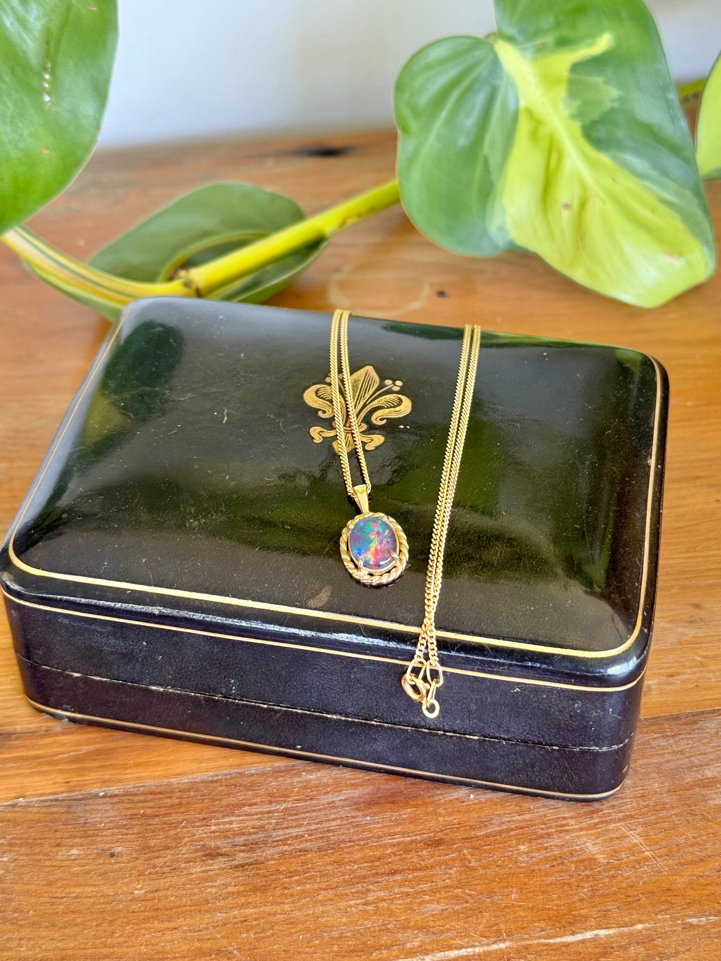 9ct Gold Opal Triplet Pendant with 9ct Gold Chain – 550mm