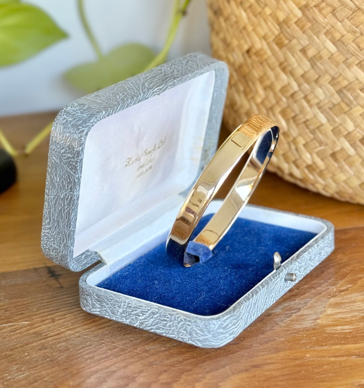 Elegant Solid 9ct Gold Bangle | Substantial & Timeless