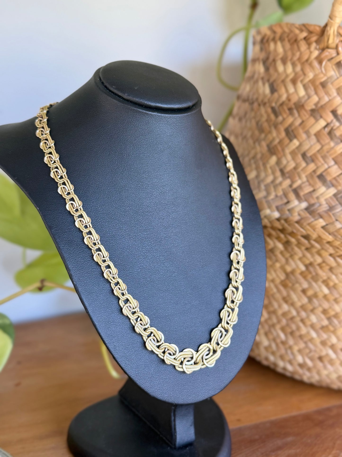 Elegant 18ct Two-Tone Gold Italian Necklace – L’indiána Fancy Link Design