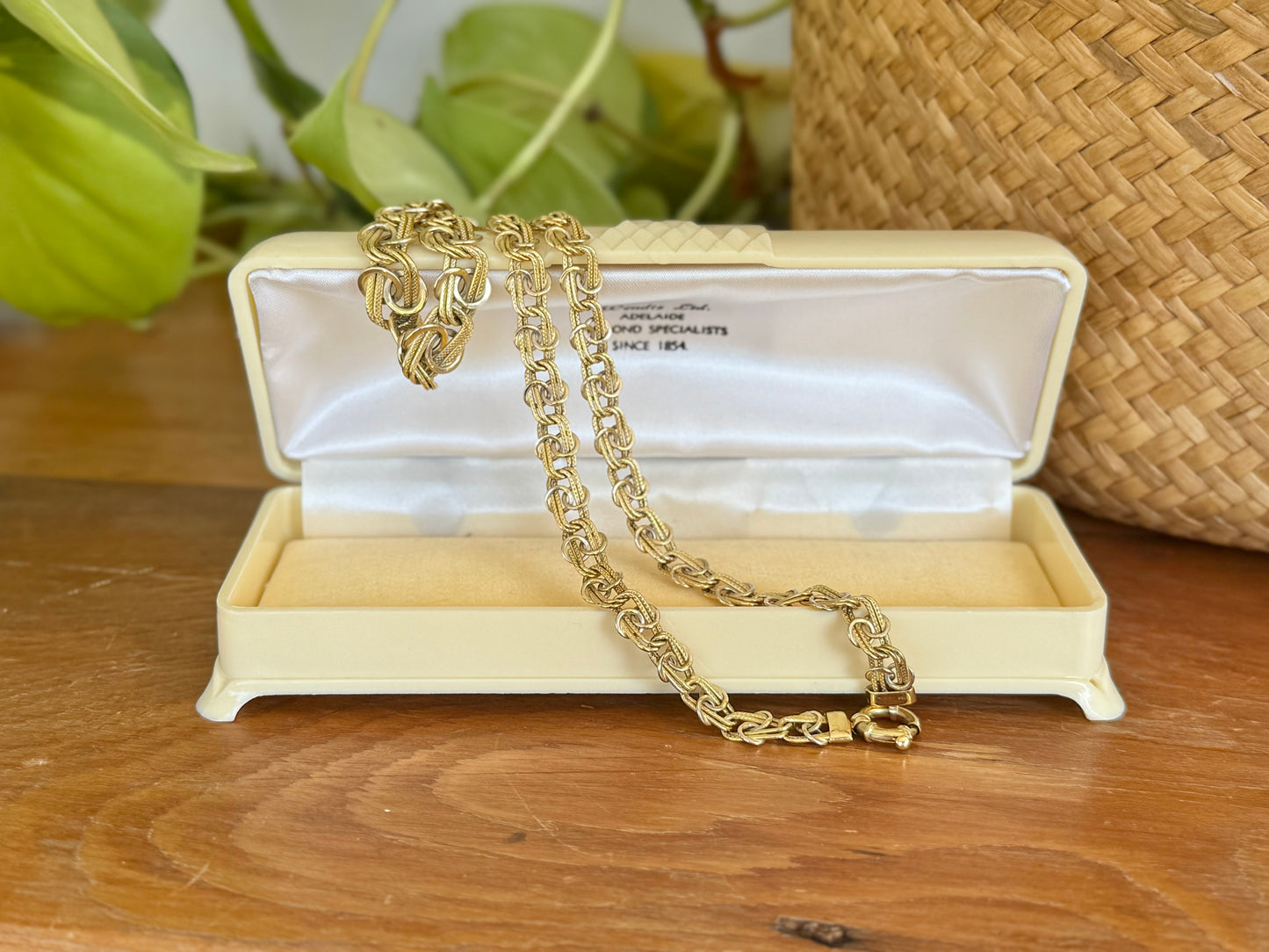 Elegant 18ct Two-Tone Gold Italian Necklace – L’indiána Fancy Link Design