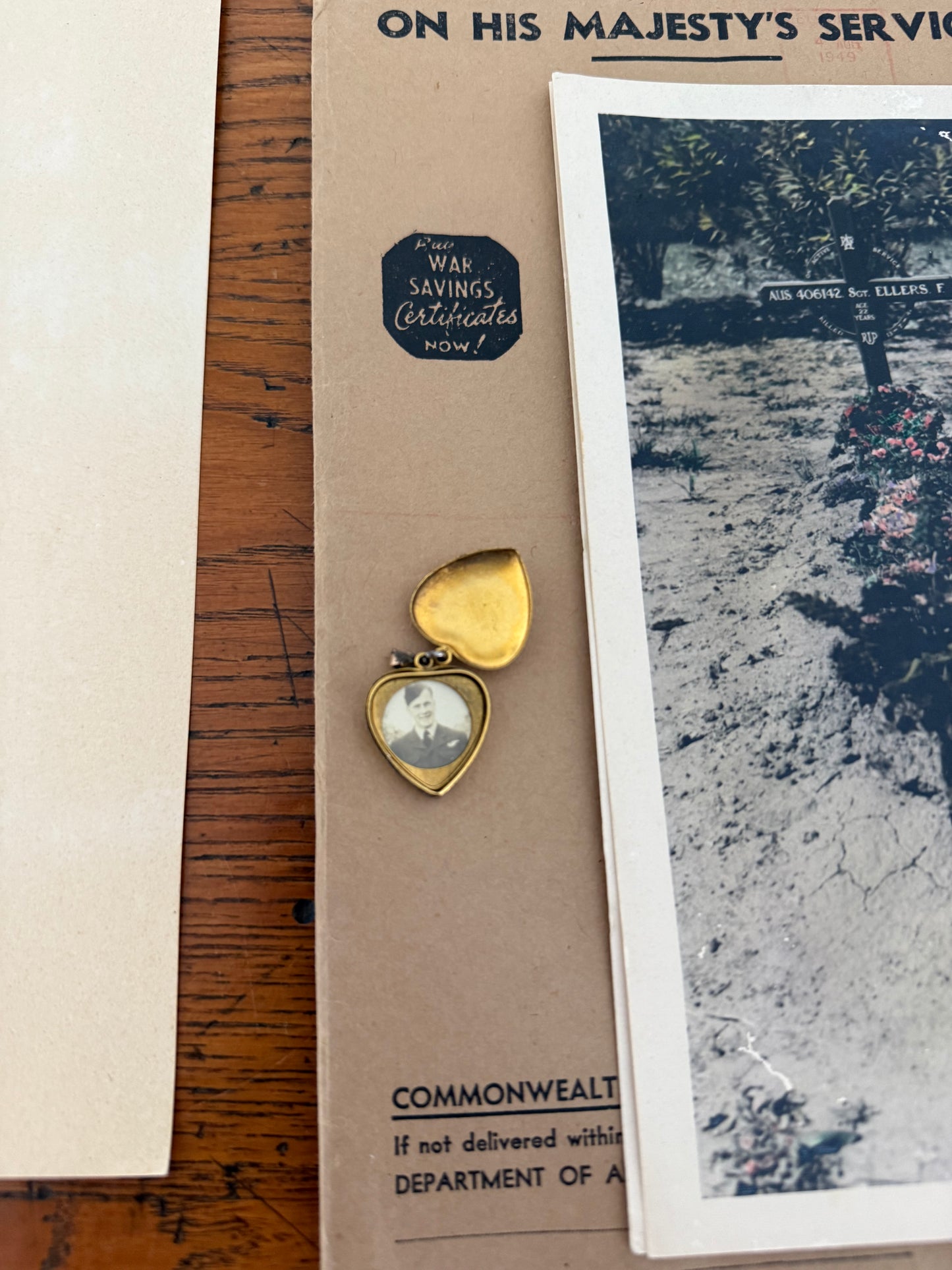 WWII RAAF Memorial Archive | Sgt. Ellers Collection incl. Gold-Lined Sweetheart Pendant
