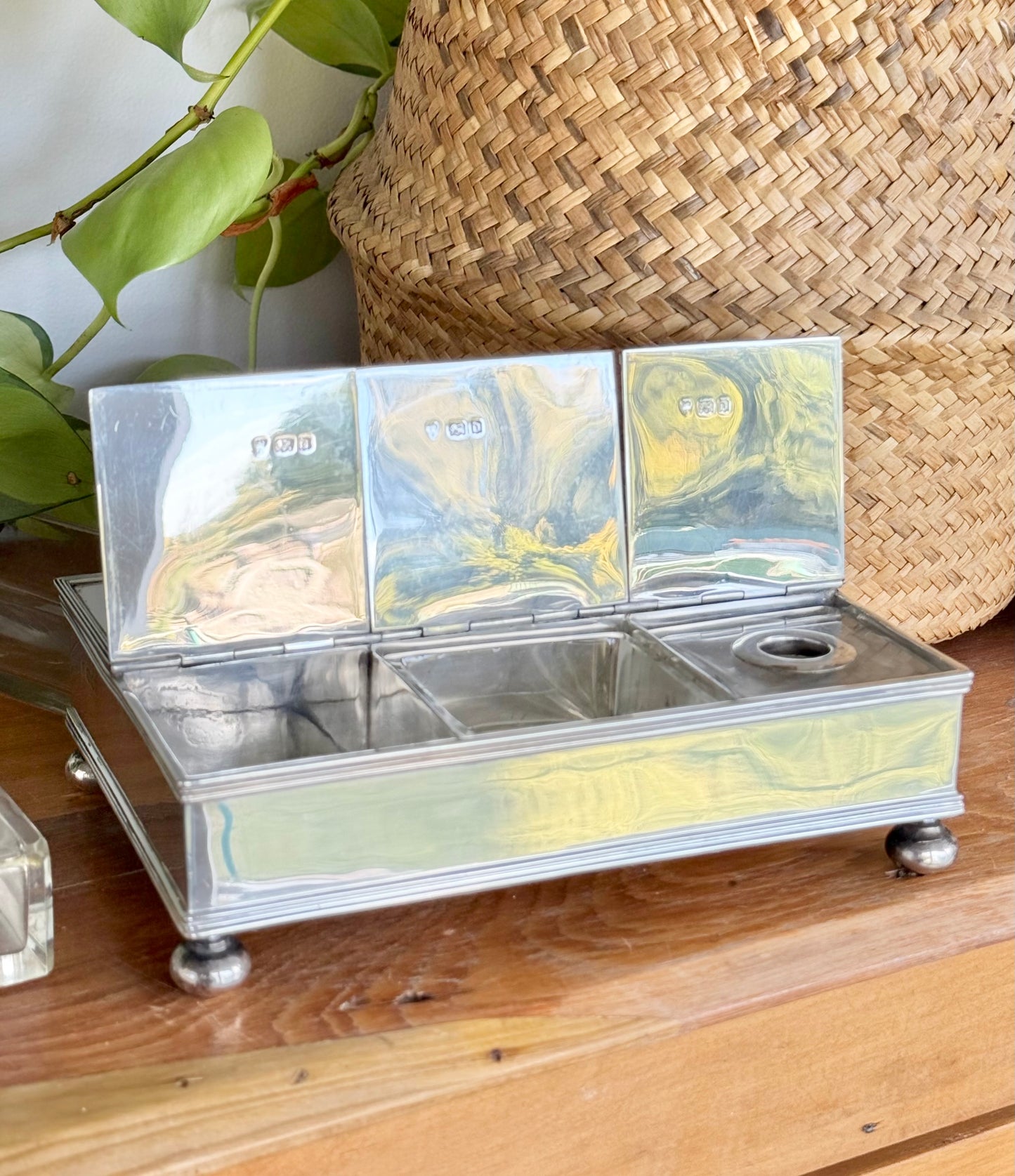 Sterling Silver Hallmarked Treasury Ink Stand | C. S. Harris & Sons Ltd, 1919