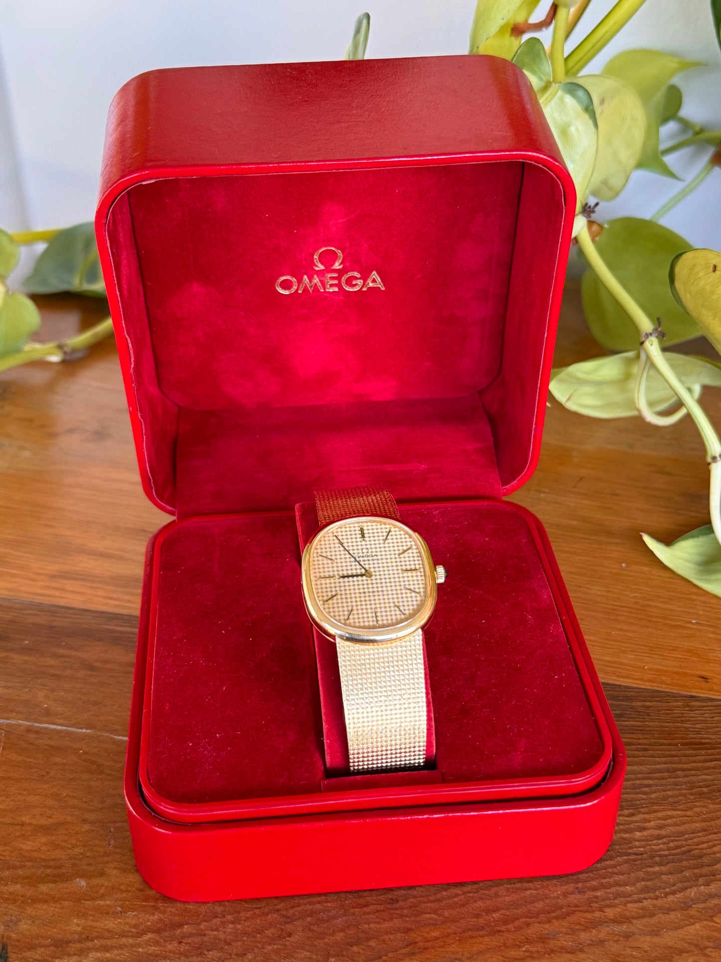 Omega De Ville | Solid 18ct Gold watch and band, vintage 1970’s