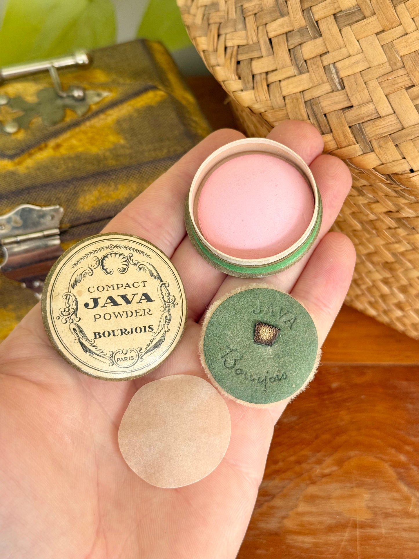 Bourjois Paris "Java Powder" Compact