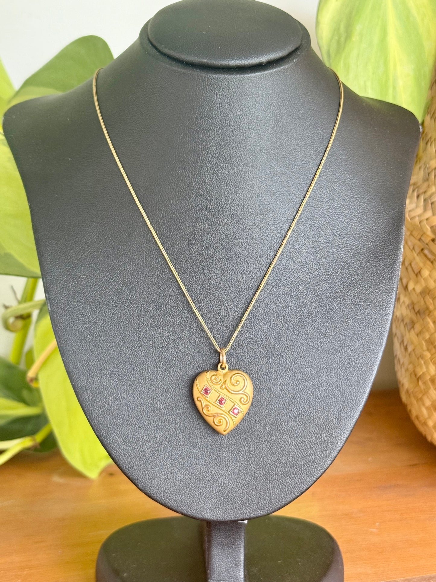 Antique Australian 9ct Bloomed Gold Heart Pendant with Rubies on Original Chain | Robert Rollason & Co. Ltd