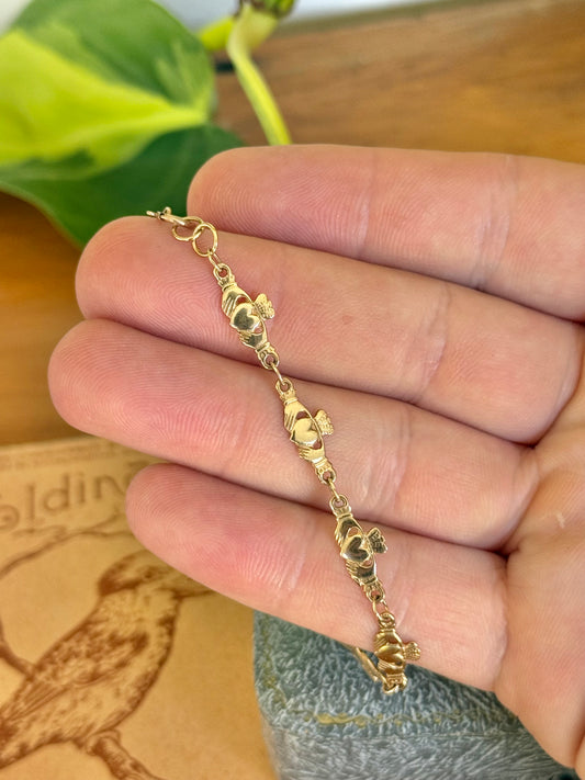 Vintage 9ct Gold Claddagh Link Bracelet – British Hallmarked