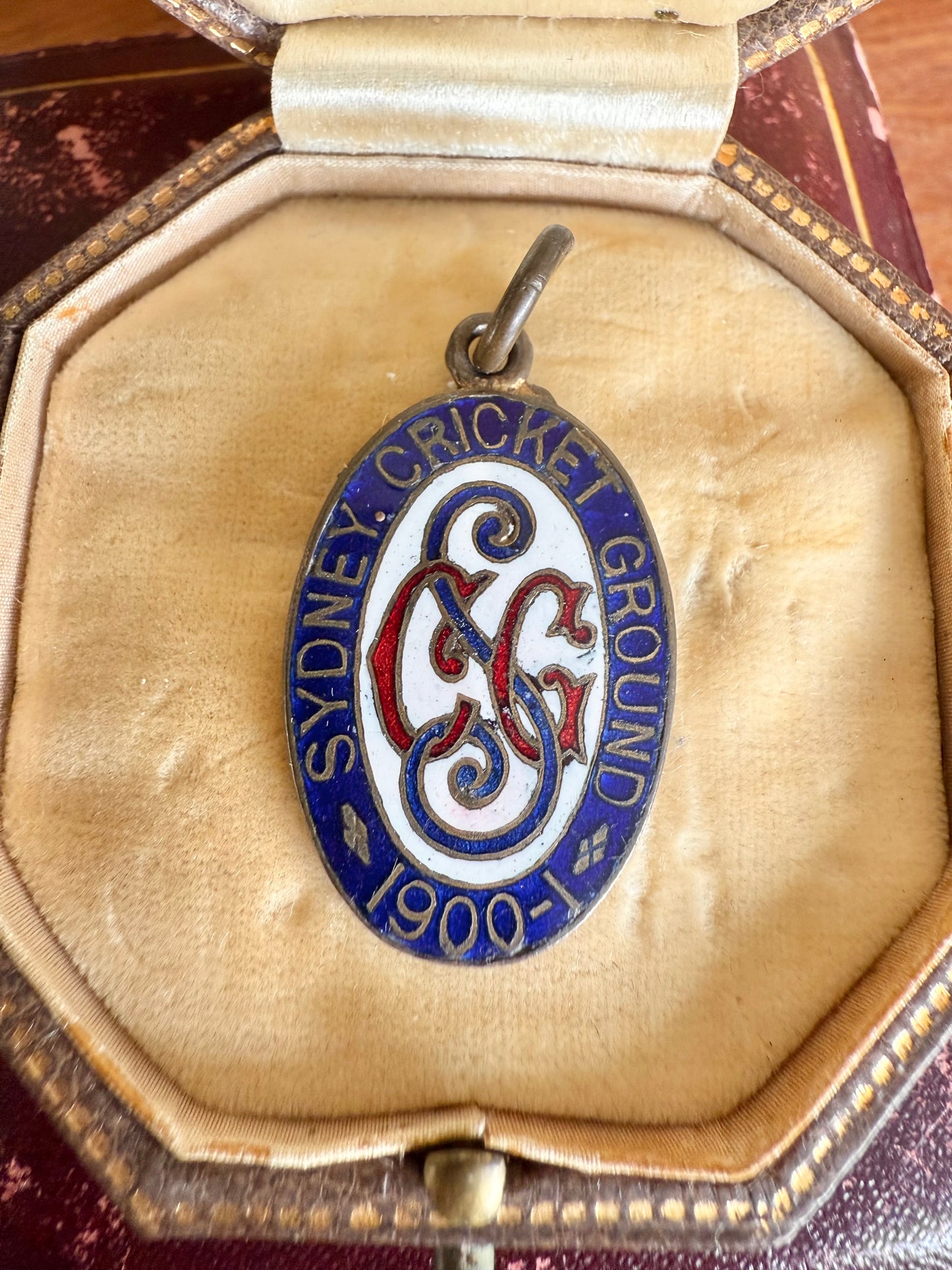 Sydney Cricket Ground Members’ Medallion | 1900–1901 | Bowman Ltd London | First Year of Issue