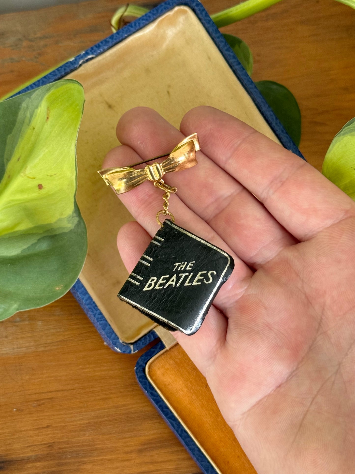 Beatles 1964 Photo Album Brooch Pin – Complete with 11 Original Photos – England