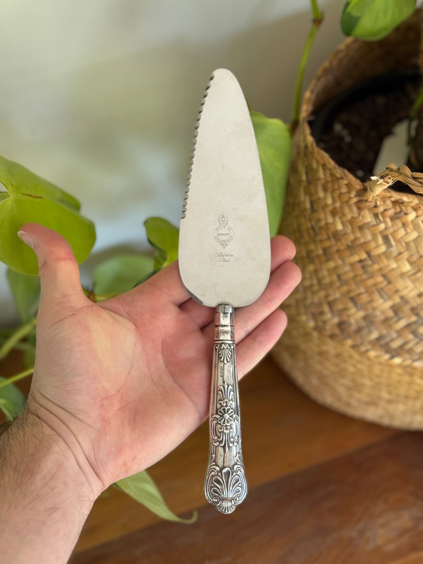 1938 Sheffield Sterling Silver Handle Cake Slice