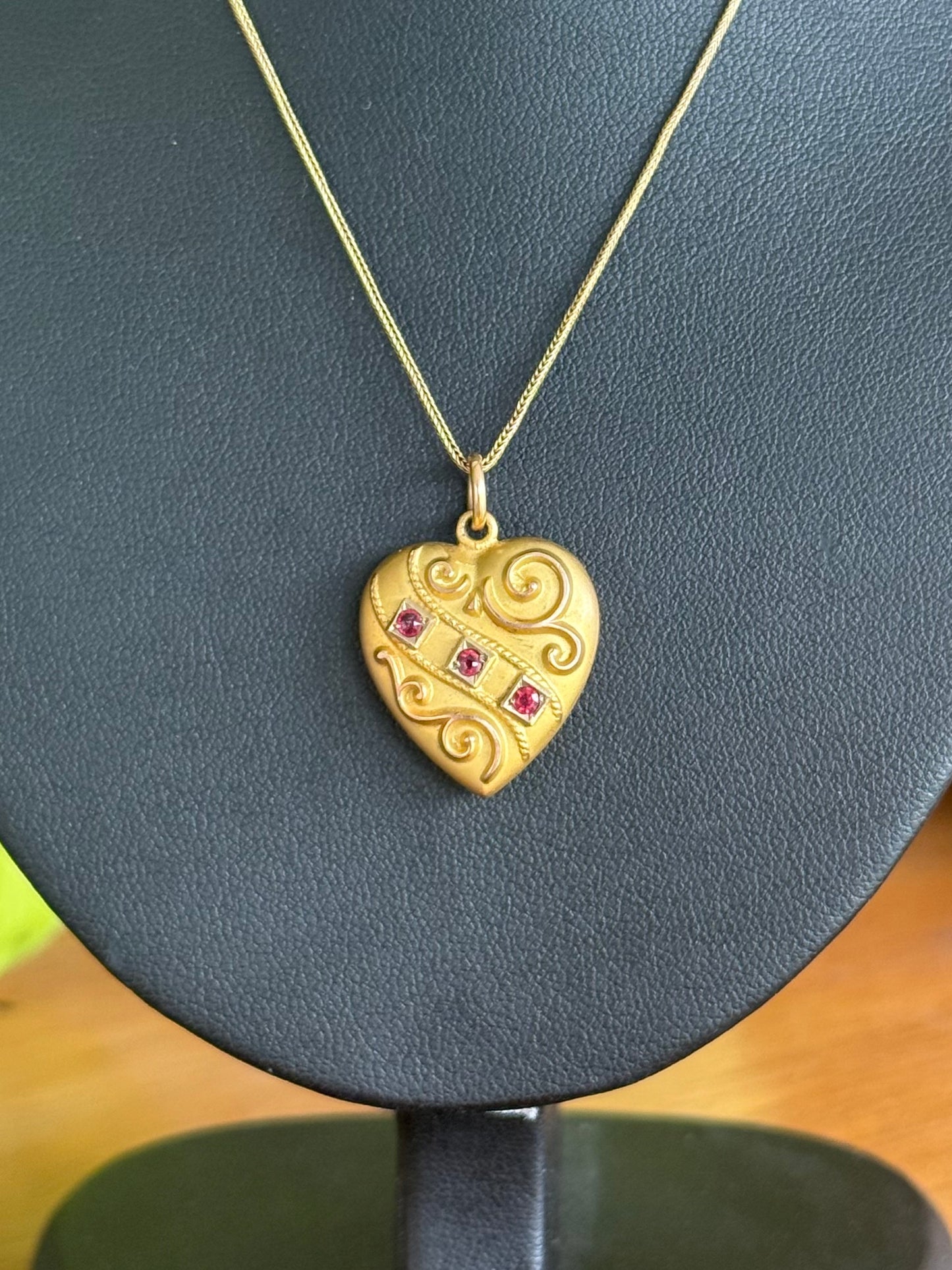 Antique Australian 9ct Bloomed Gold Heart Pendant with Rubies on Original Chain | Robert Rollason & Co. Ltd