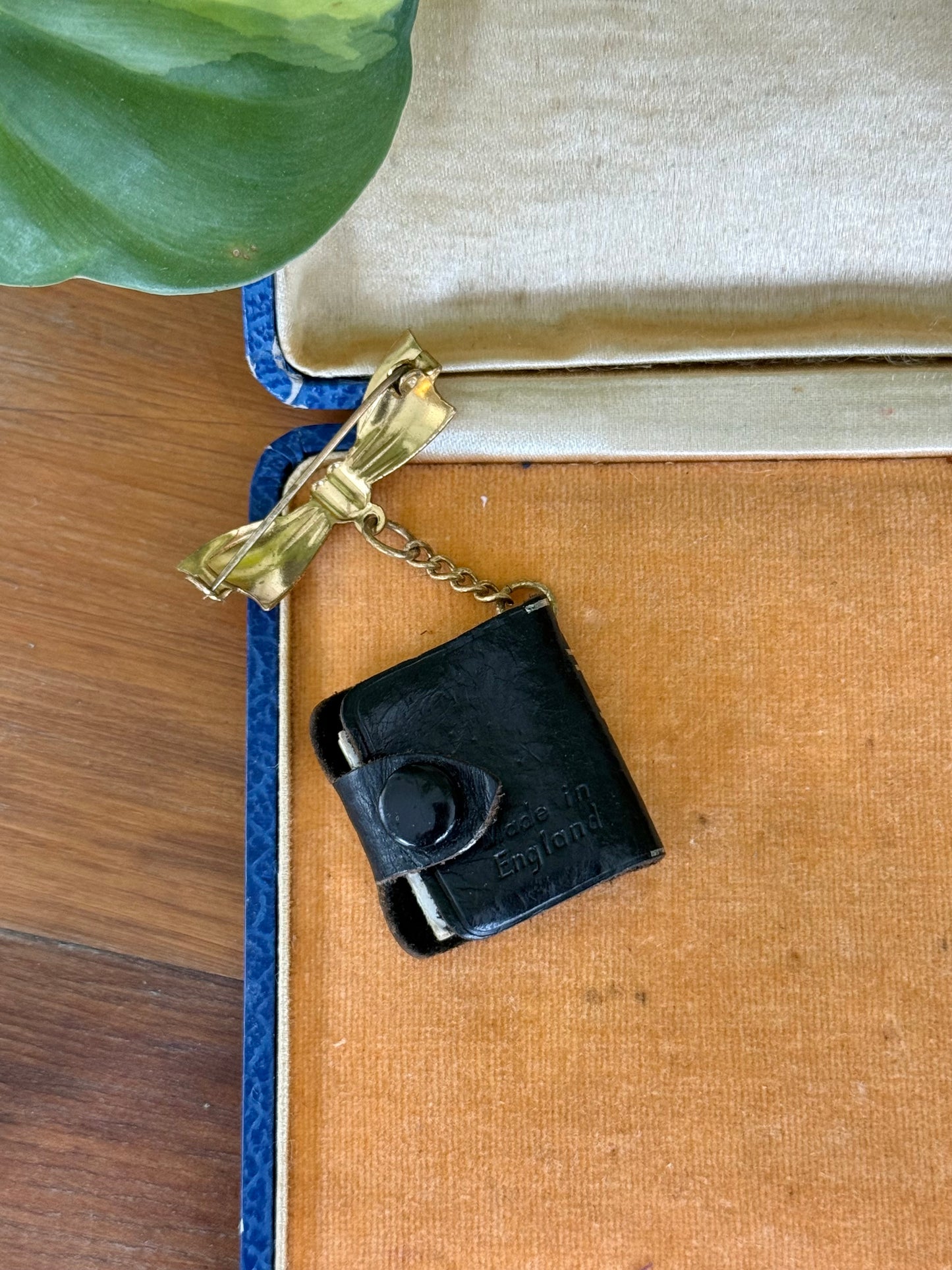 Beatles 1964 Photo Album Brooch Pin – Complete with 11 Original Photos – England