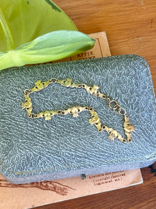 Vintage 9ct Gold Claddagh Link Bracelet – British Hallmarked