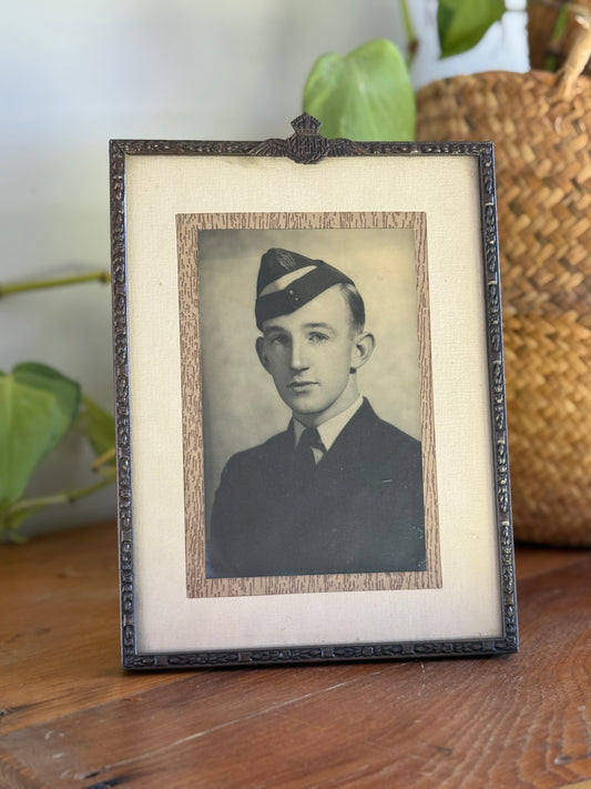 WW2 Australian RAAF Sweetheart Frame | Soldier Photo Included | Excellent Condition