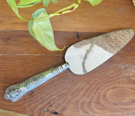 1938 Sheffield Sterling Silver Handle Cake Slice