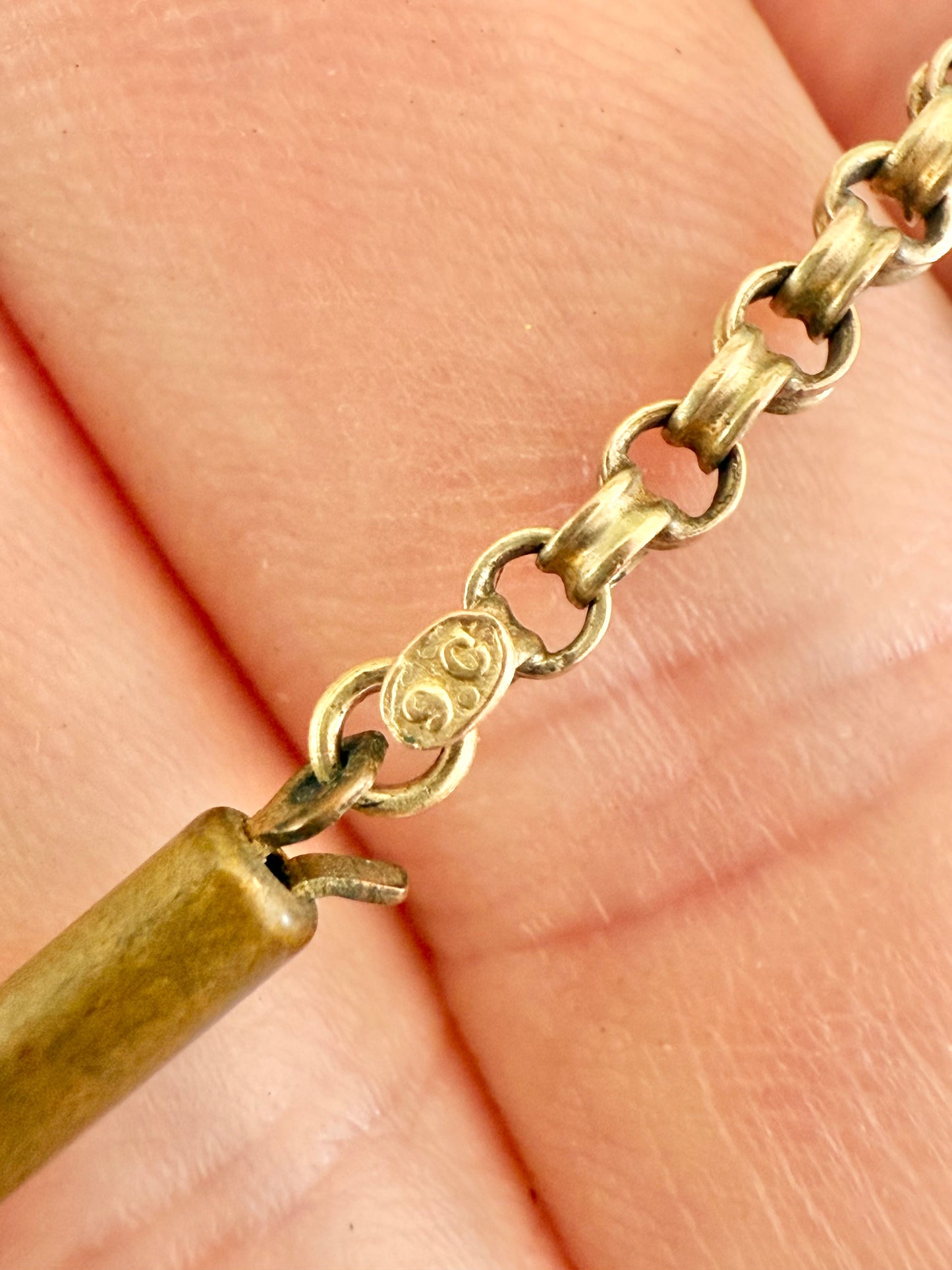WW1 Australian Sweetheart Open Photo Locket and Chain | 9ct Gold