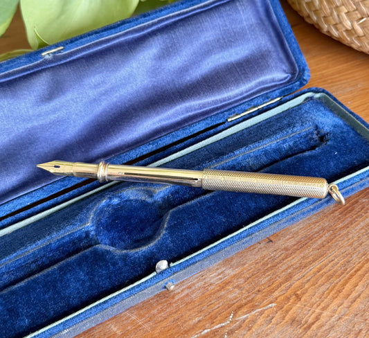 15ct Gold Retractable Dip Pen & Pencil Combination by Sampson Mordan & Co | Intricate Machine Engraving c.1900s