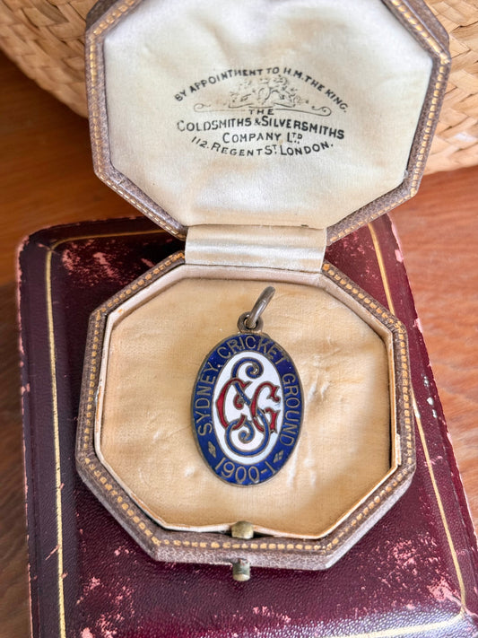 Sydney Cricket Ground Members’ Medallion | 1900–1901 | Bowman Ltd London | First Year of Issue