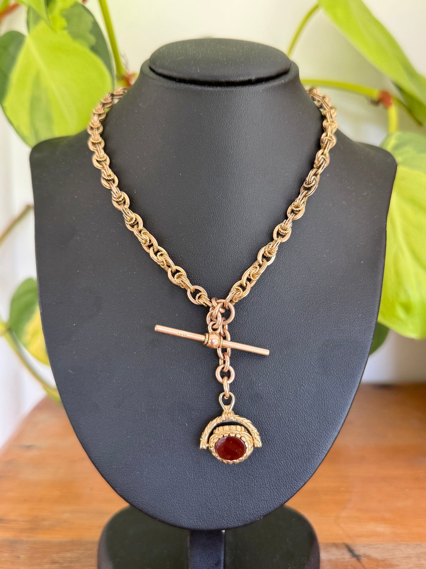 Vintage 9ct Gold Swivel Spinner Fob – Agate & Carnelian with Hallmarked Cartouche