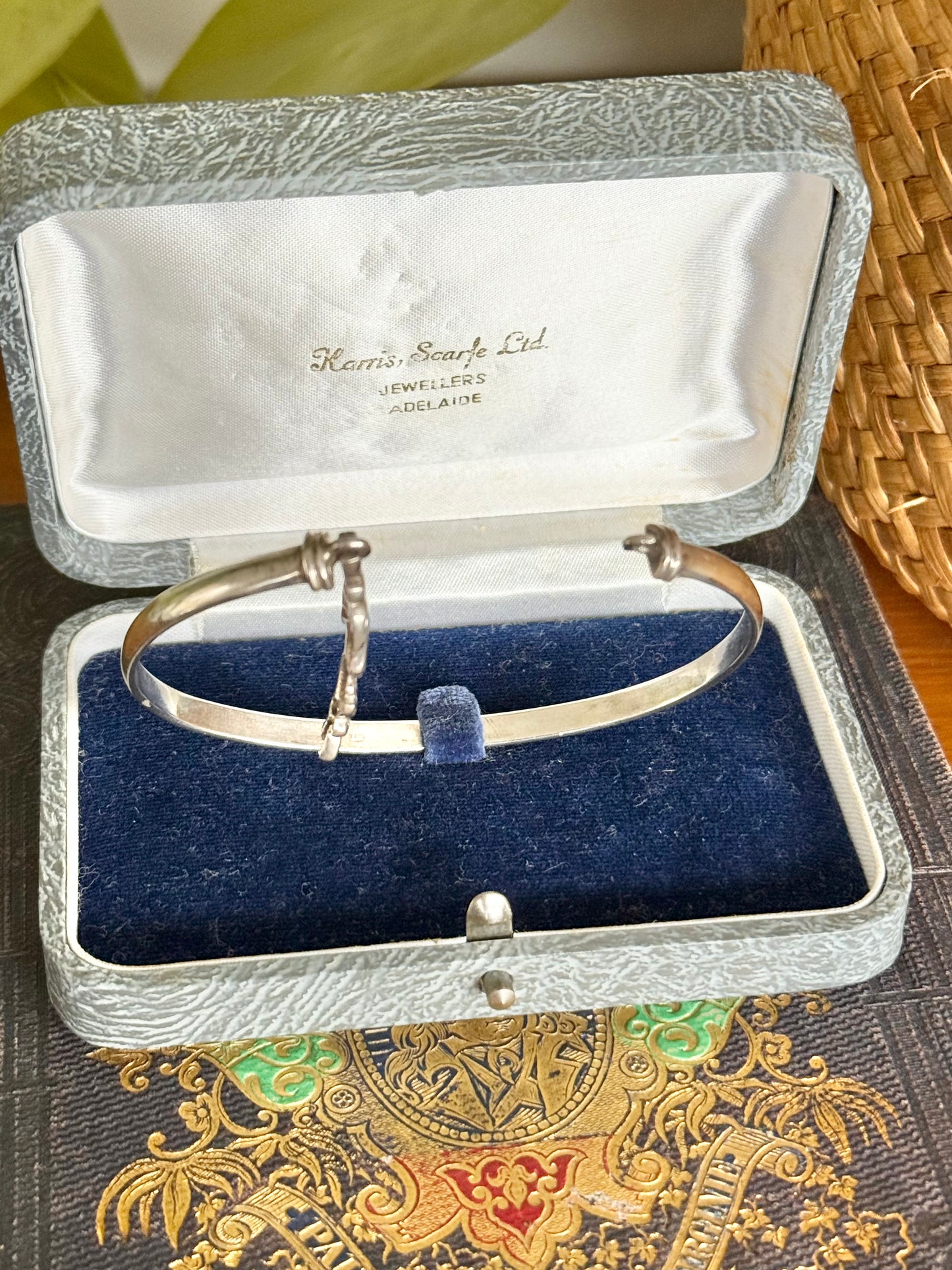 Irish Claddagh Sterling Silver Bangle | Late 20th Century