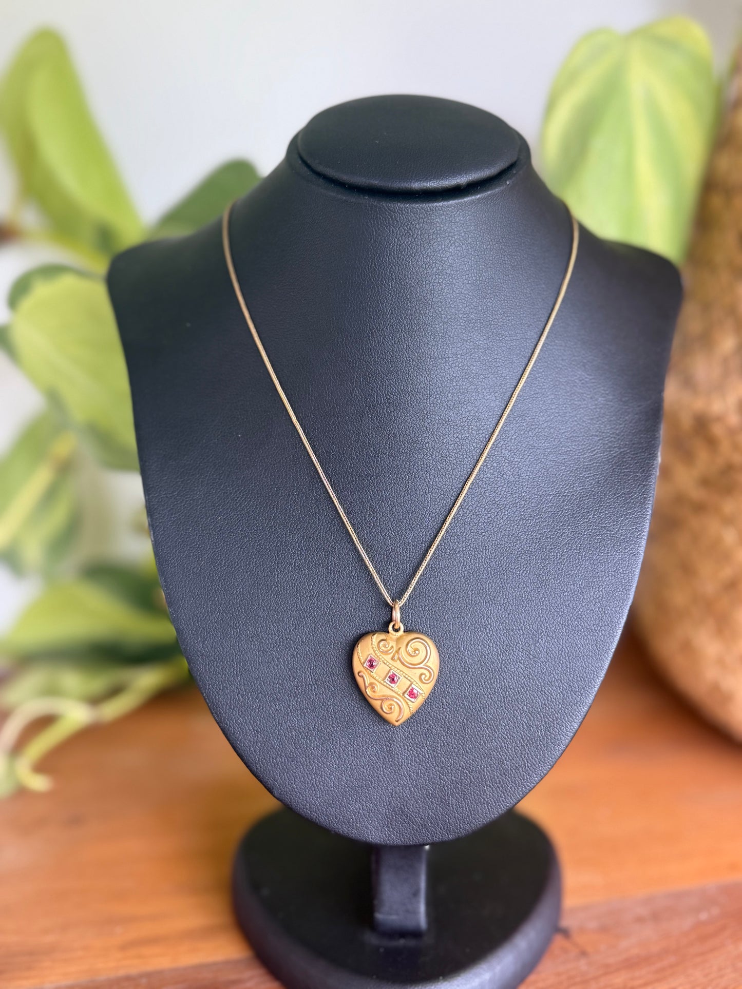 Antique Australian 9ct Bloomed Gold Heart Pendant with Rubies on Original Chain | Robert Rollason & Co. Ltd