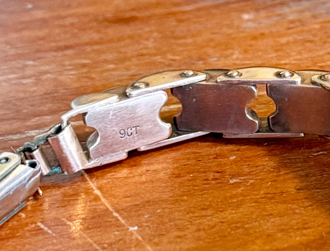 9ct Gold Woman’s Watch & Bracelet | Dunklings Australia 1940’s