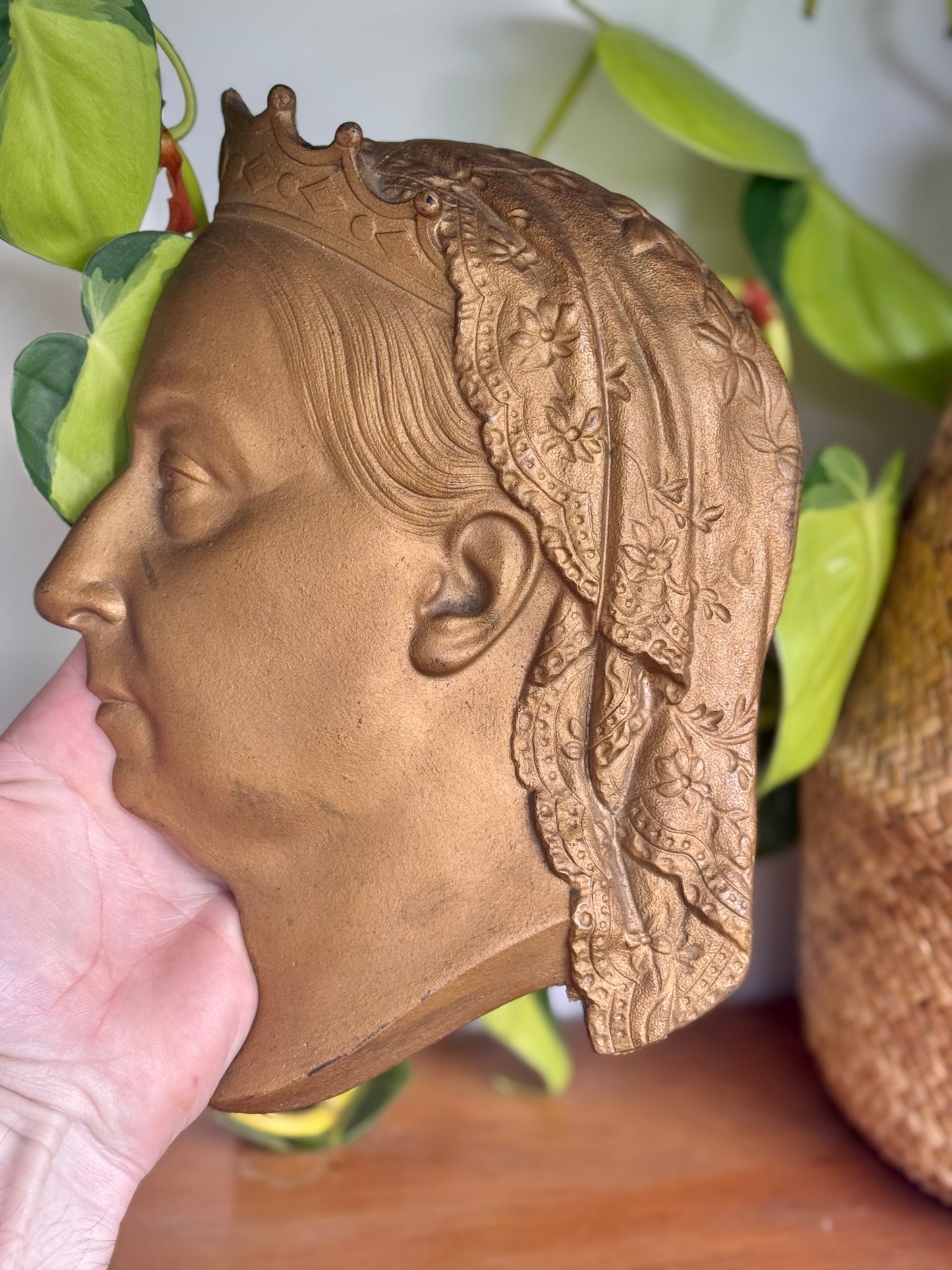 Queen Victoria Diamond Jubilee Wall Plaque | A. Kendrick & Sons, 1897 Cast Iron