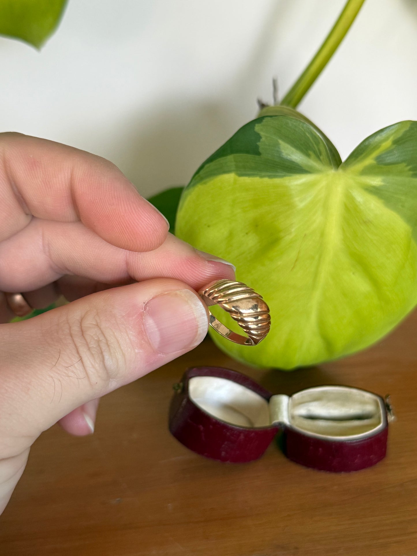 Vintage 9ct Gold Croissant Ring – Size M