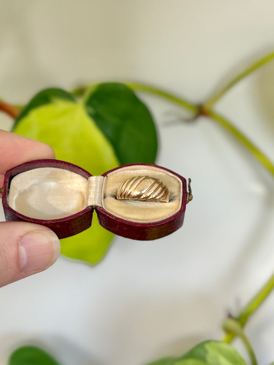 Vintage 9ct Gold Croissant Ring – Size M