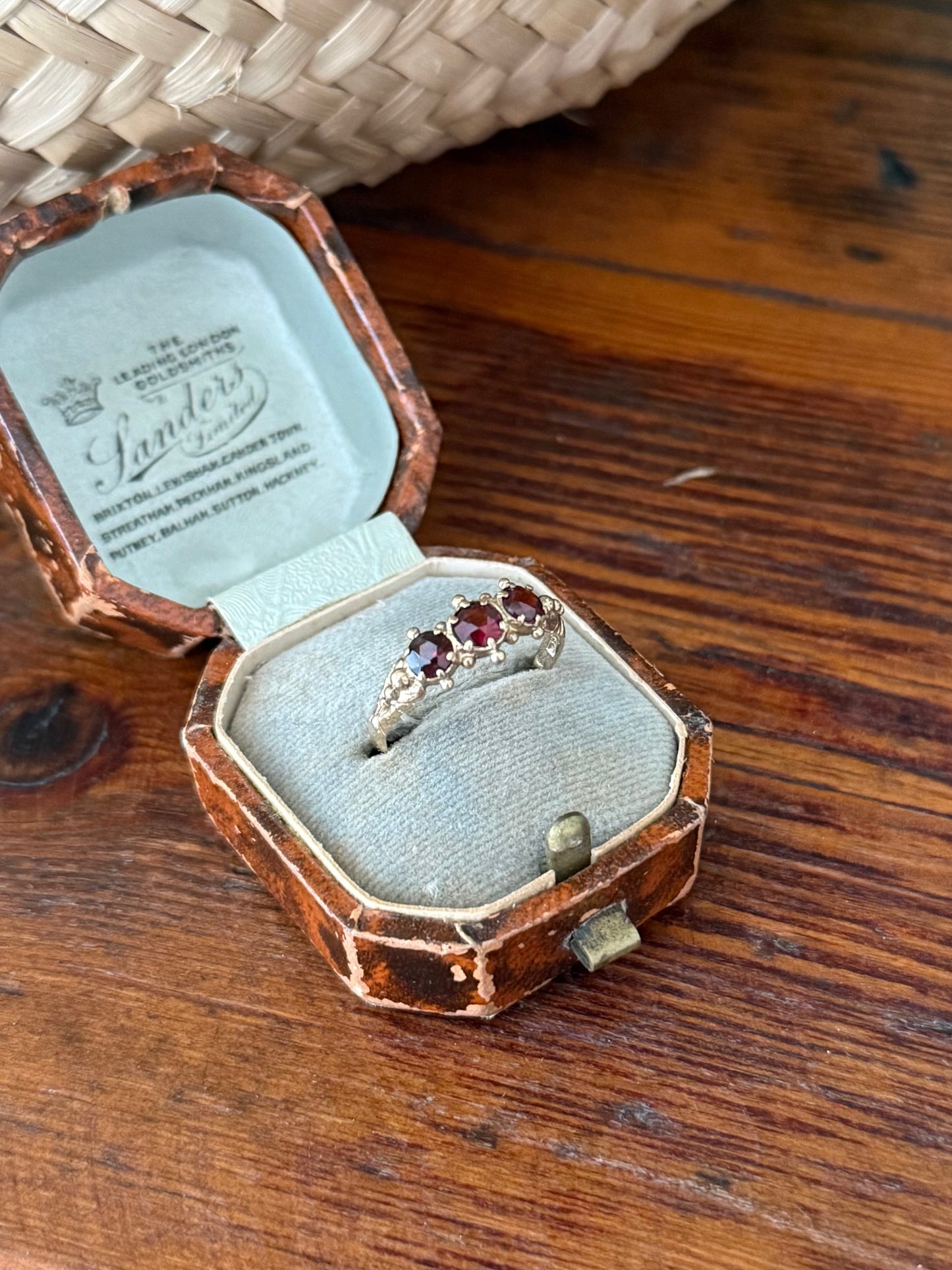Vintage 9ct Gold Garnet Trilogy Ring – Size P