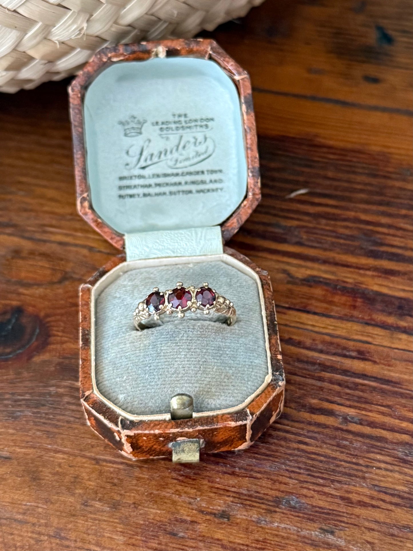 Vintage 9ct Gold Garnet Trilogy Ring – Size P